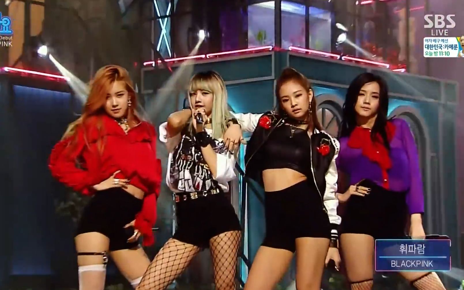 【blackpink】whistle史上最不丝滑一键换装