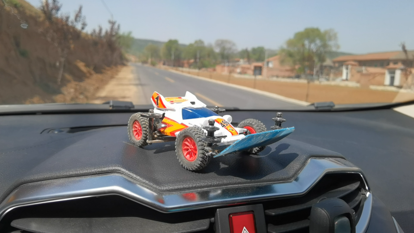 【街头迷你四驱车】天皇巨星再奔跑,快乐的一天总有街跑相伴