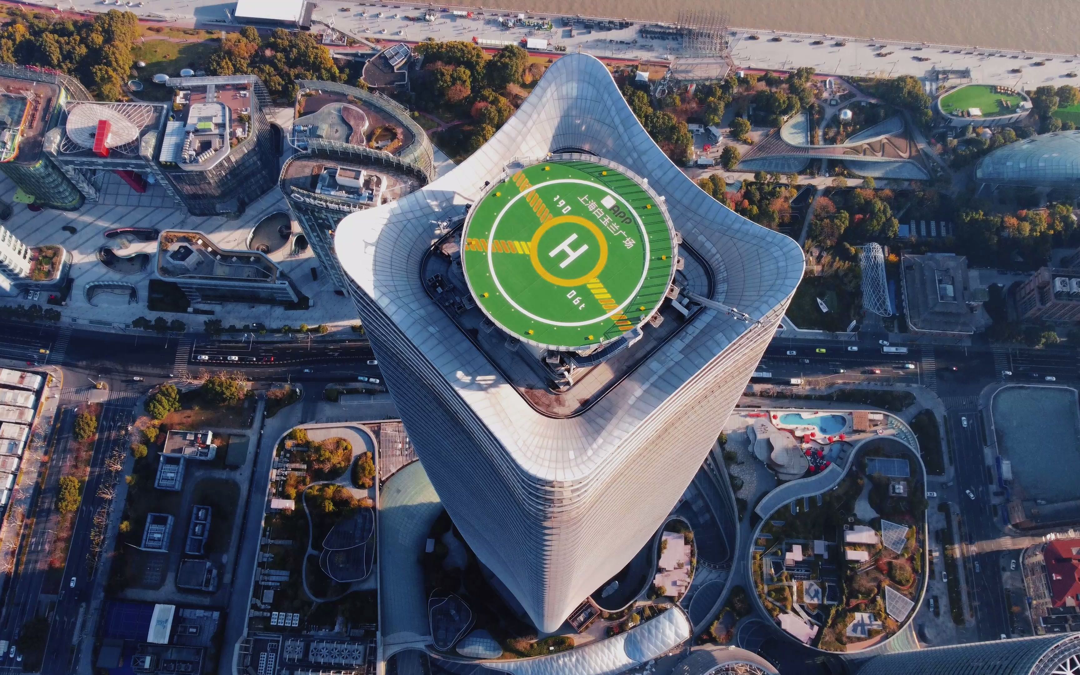 白玉兰广场w酒店露天泳池