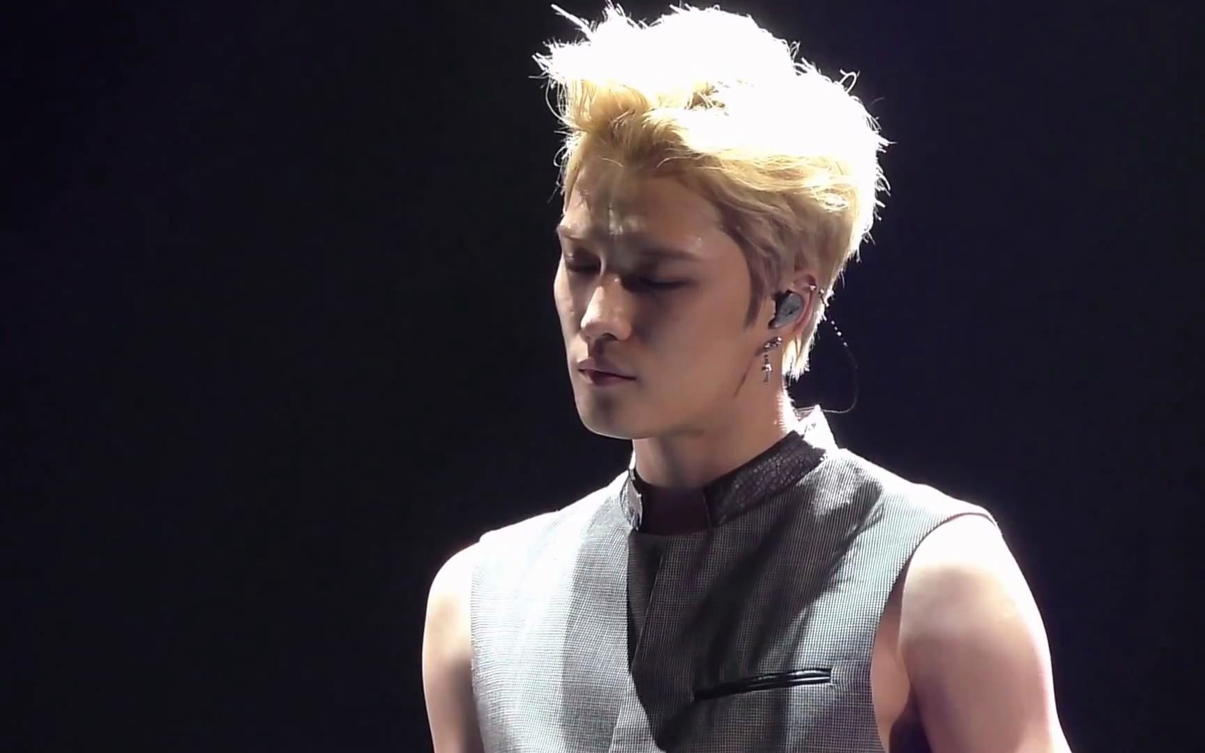 [图]20140906 JYJ THE RETURN OF THE KING in Chengdu  十年