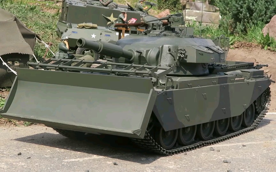 116百夫长avre坦克rc模型