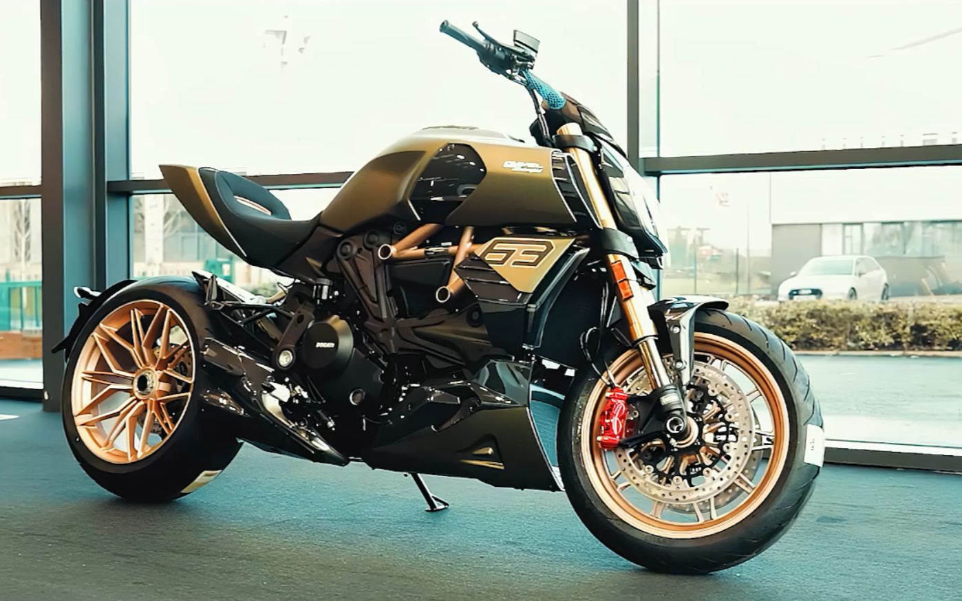 你的梦想不应该只有四轮兰博,两轮兰博也会成为你的梦想