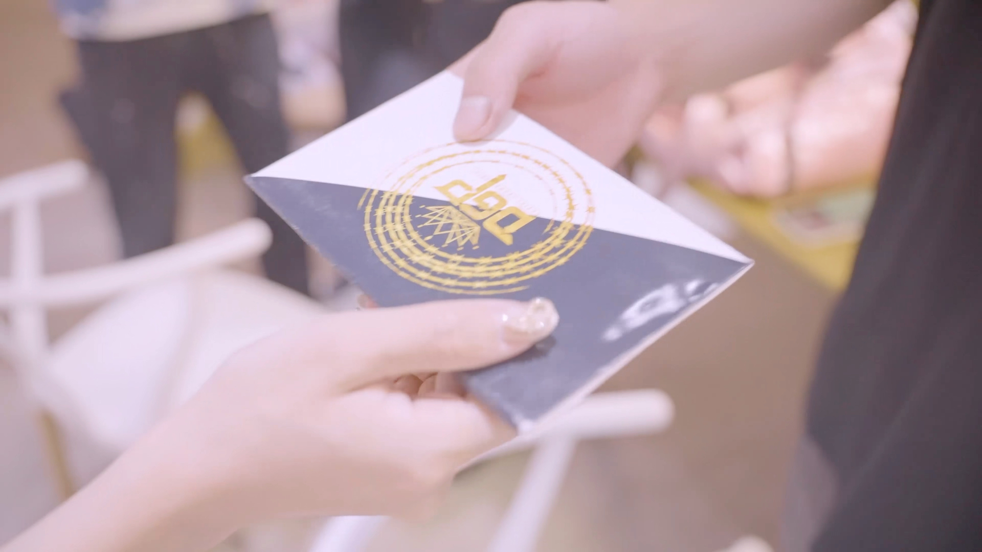 恭喜你!从今天起您就是假面骑士啦!