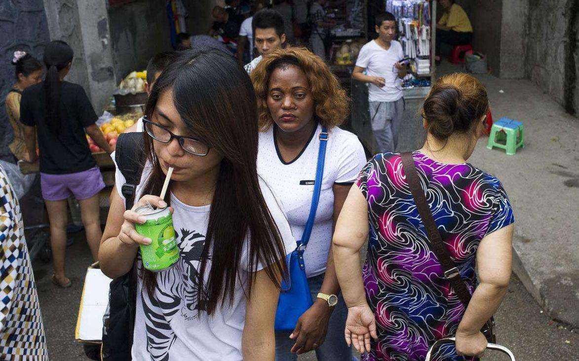 广州是百万黑人的"第二故乡",但你不知黑人是这么维持生计的!