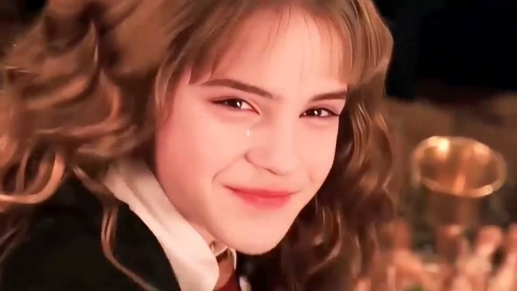 哈利波特赫敏居然下海拍大片,画面不要太辣眼!