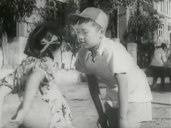 [图]【国产黑白短电影】皮包（1956）38分钟