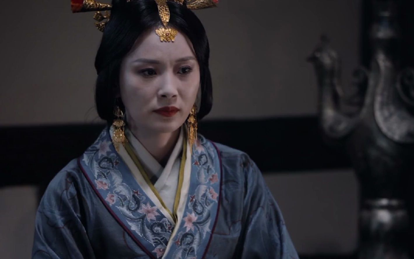 嫪毐与太后私情并生下两子,嬴政下令扑杀_哔哩哔哩_bilibili
