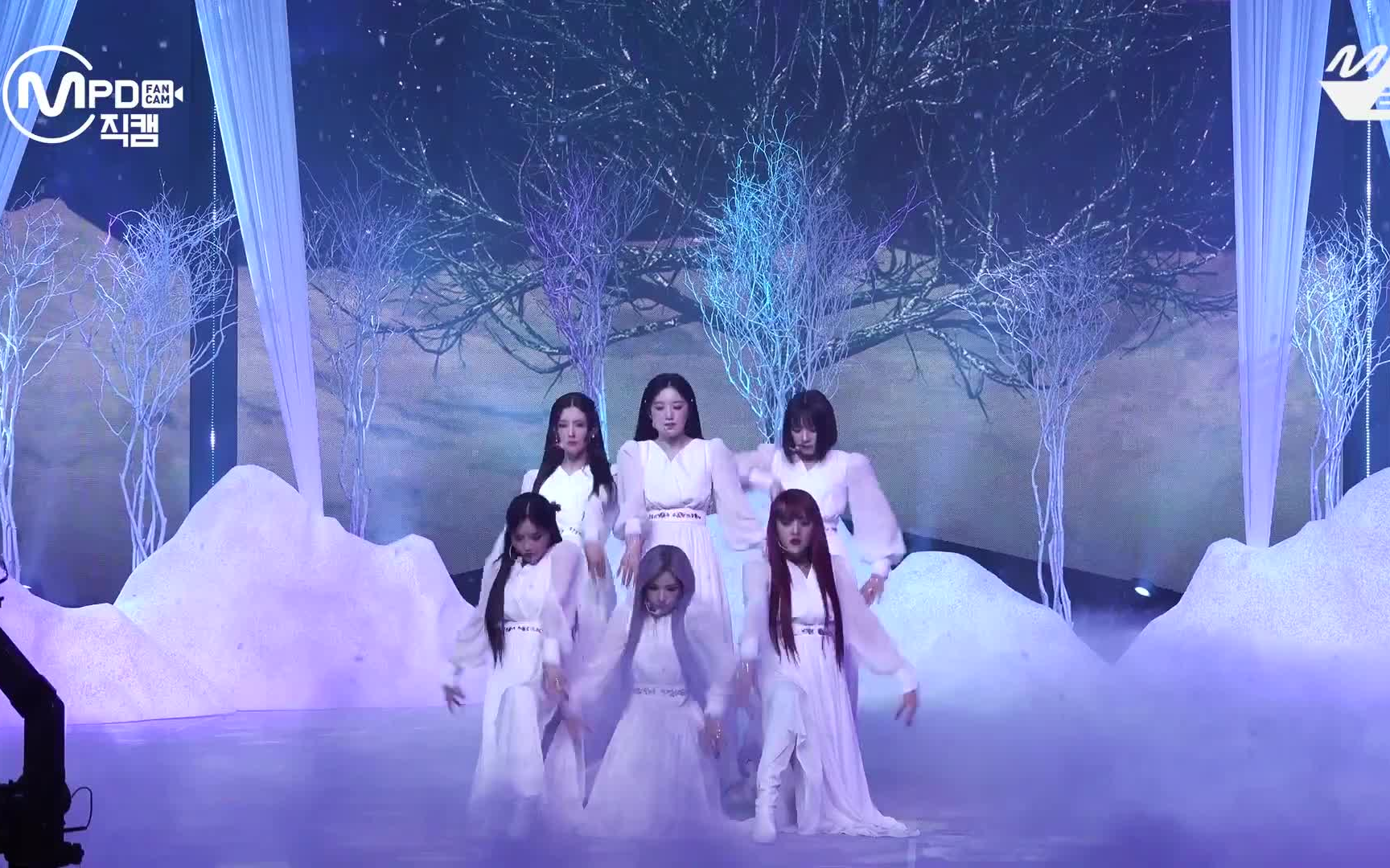 [图]210104GIDLE - 火花(HWAA) MCD初舞台全体直拍