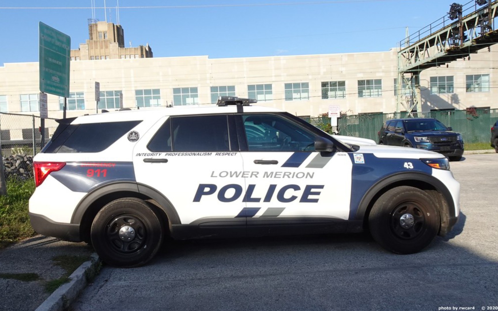 〈car parking〉宾夕法尼亚州劳尔梅里恩警察局涂装