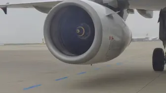 Скачать видео: 实拍a320雾天启发龙卷