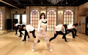 Download Video: 【官方视频】舞蹈导师LISA《We Rock》主题曲示范