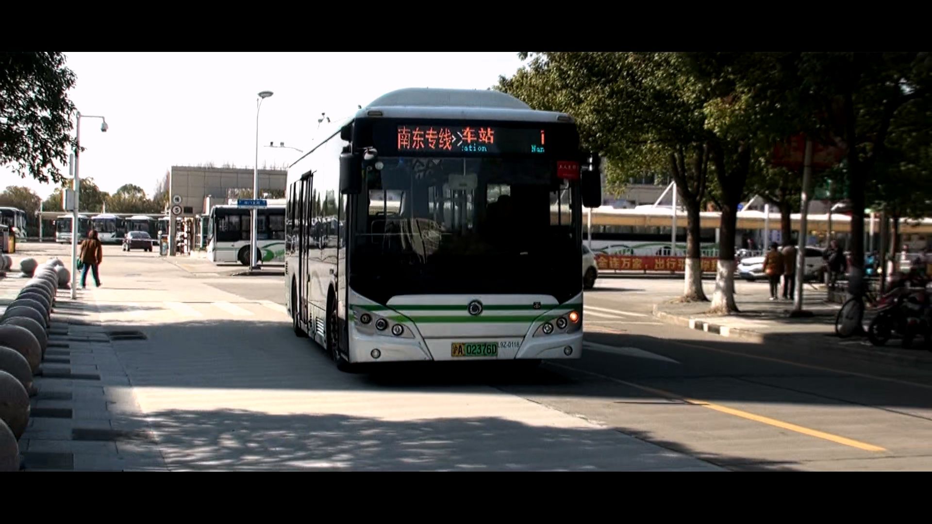 上海公交 崇明巴士 南东专线 l9z-0118