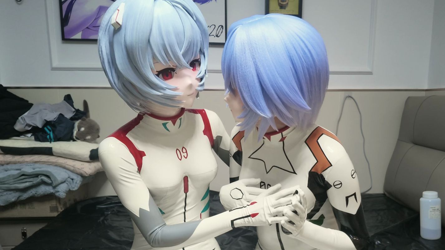 绫波丽贴贴