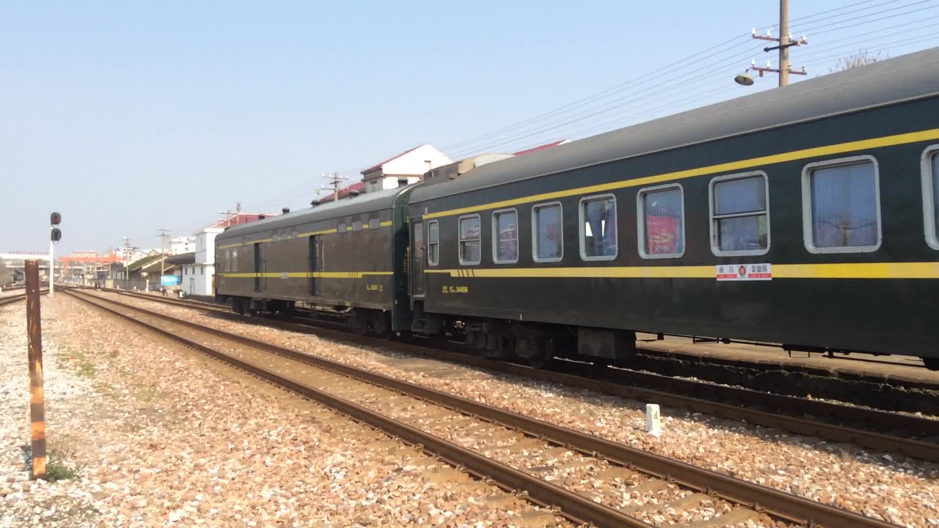 df11牵引k8730进乐平站