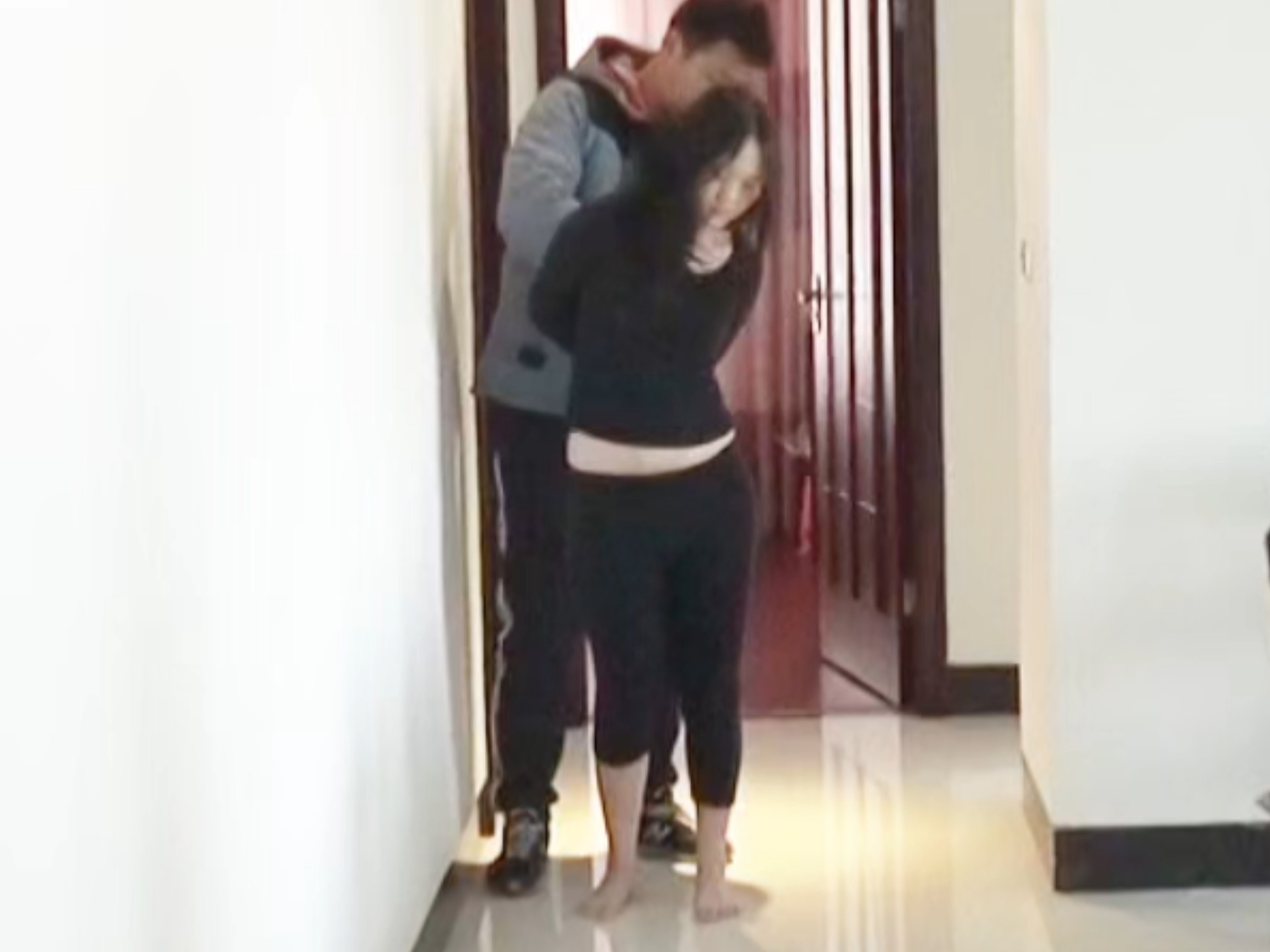 现场抓捕贩毒团伙