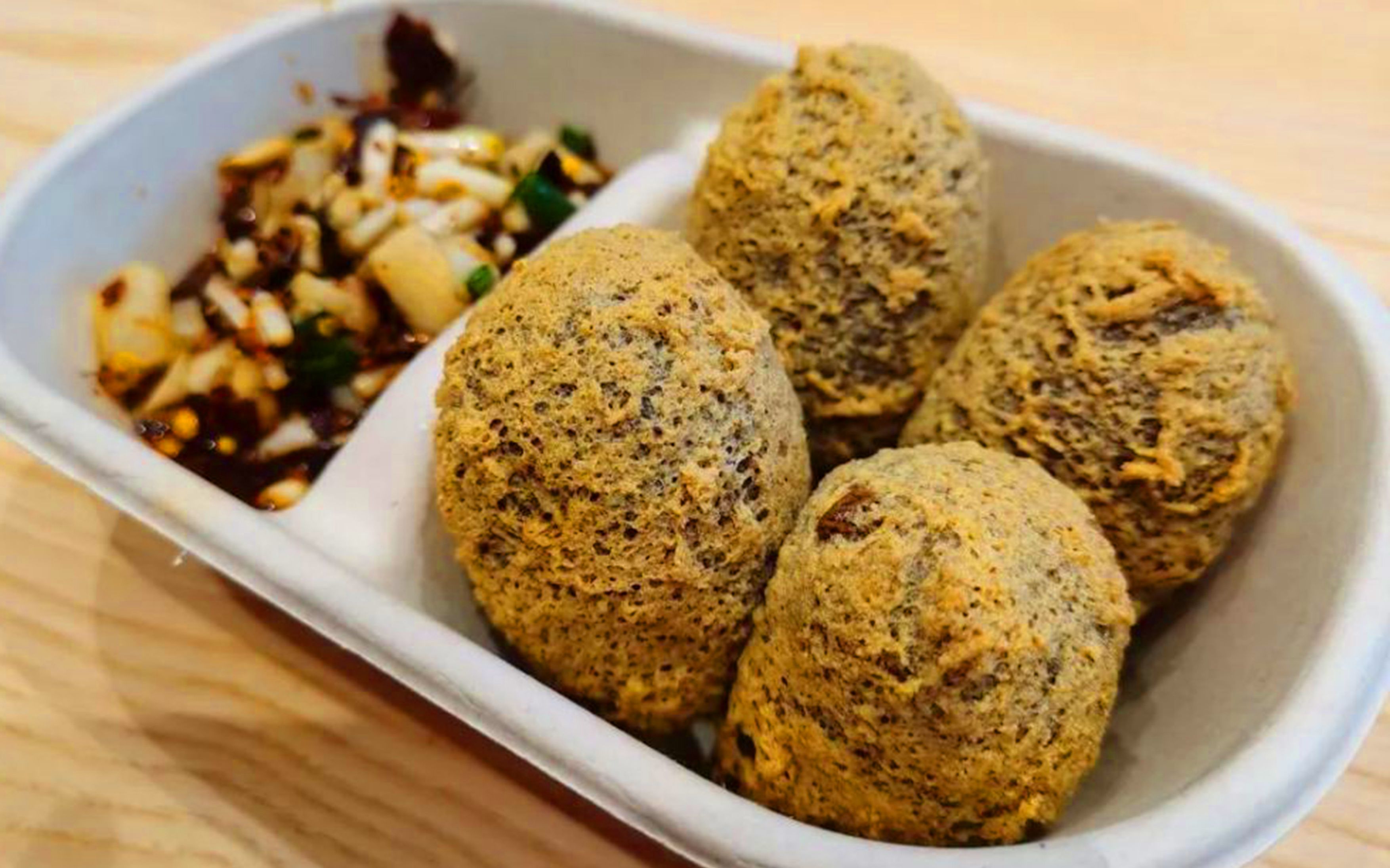 品尝雷家豆腐圆子:入口即化,香味四溢,给你不一样的味觉体验