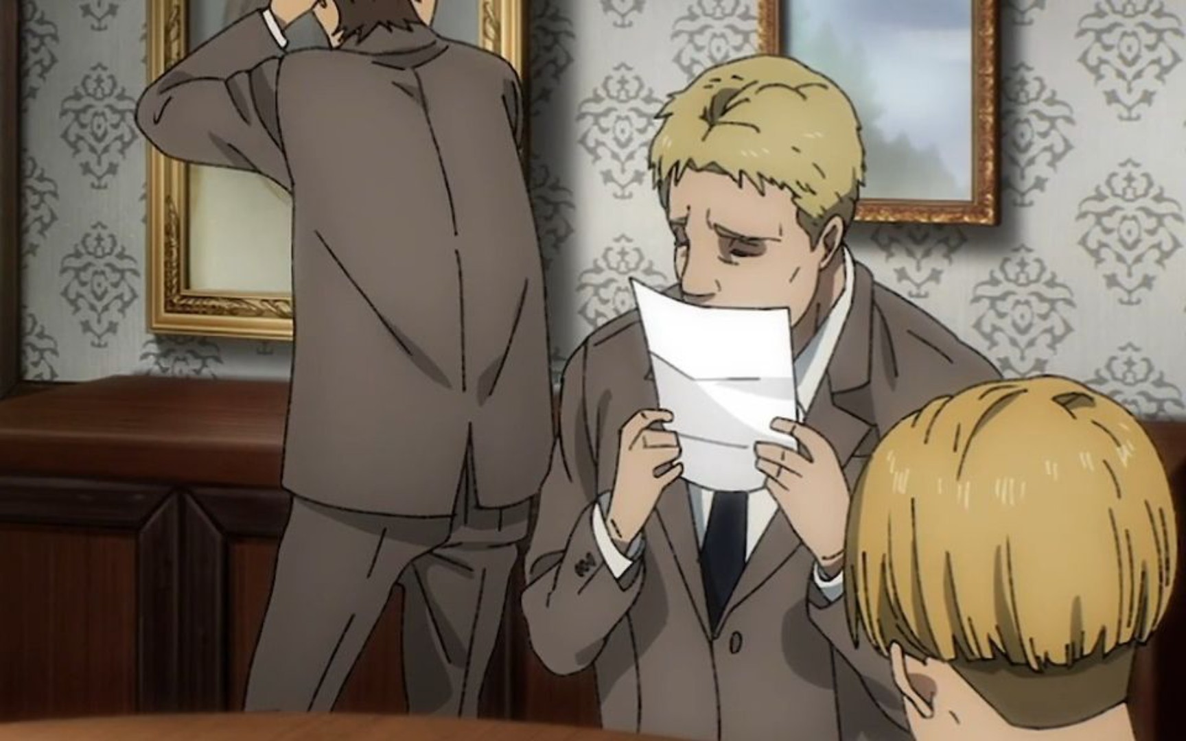 "莱纳下头行为,满脸享受的闻人妻手信上的味道!