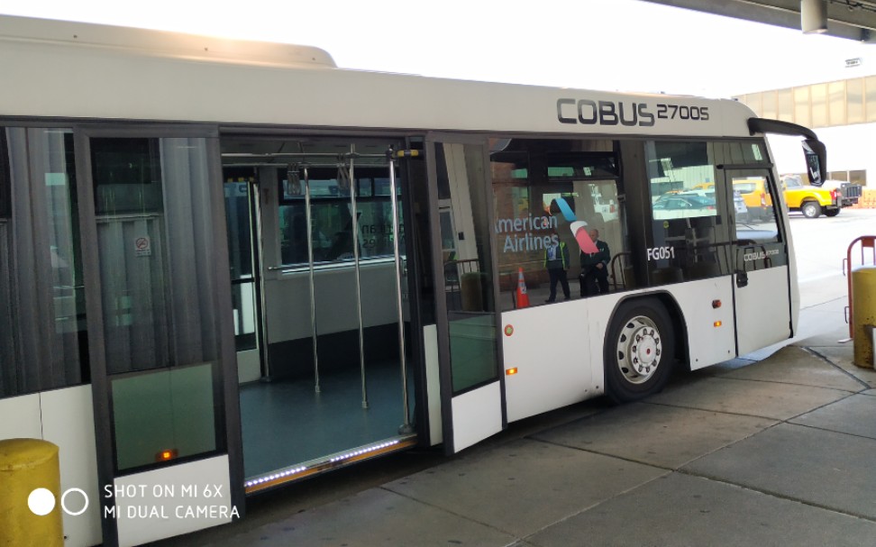 pov73民航pov费城国际机场摆渡车航站楼f航站楼b车内视角原速原声前方