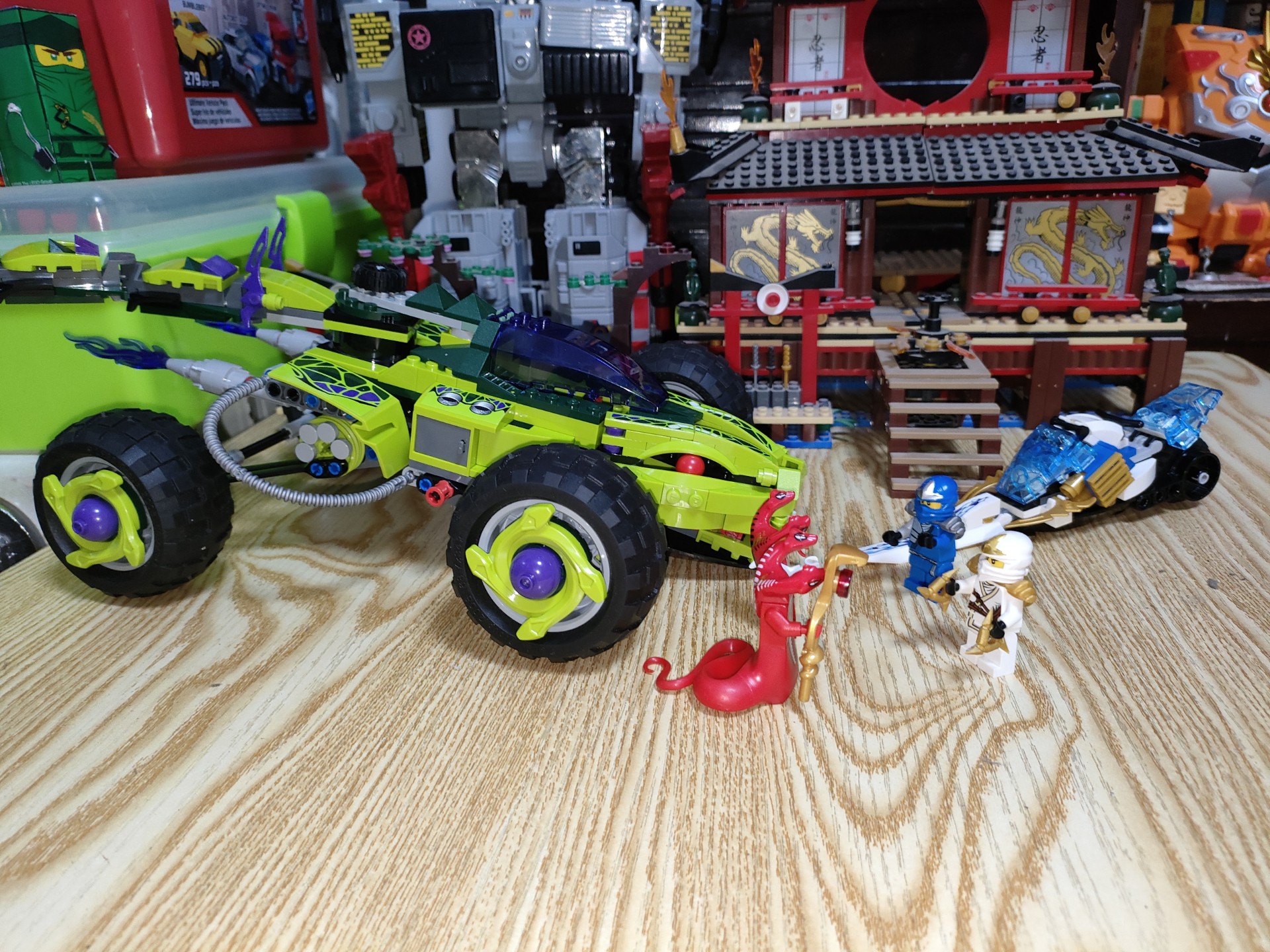 乐高幻影忍者第一季蛇怪9445蛇怪战车