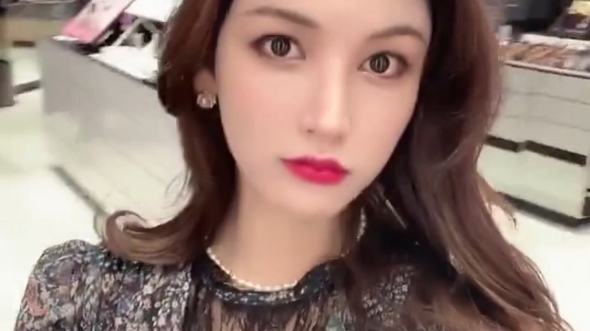 ts李智贤 | 女装大佬 不合适的鞋就别硬塞了