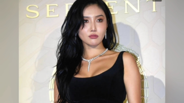 韩媒曝华沙恋情