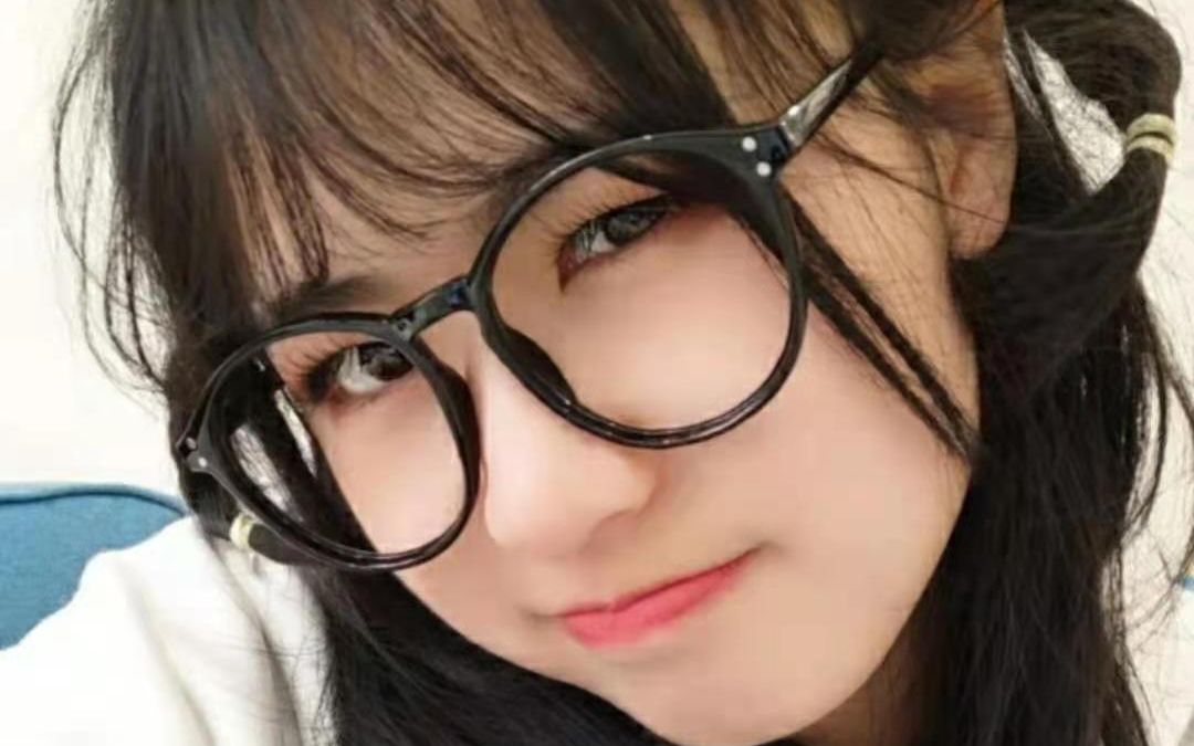 像极了你收红包时假装客气的样子,正版落九川(偶就