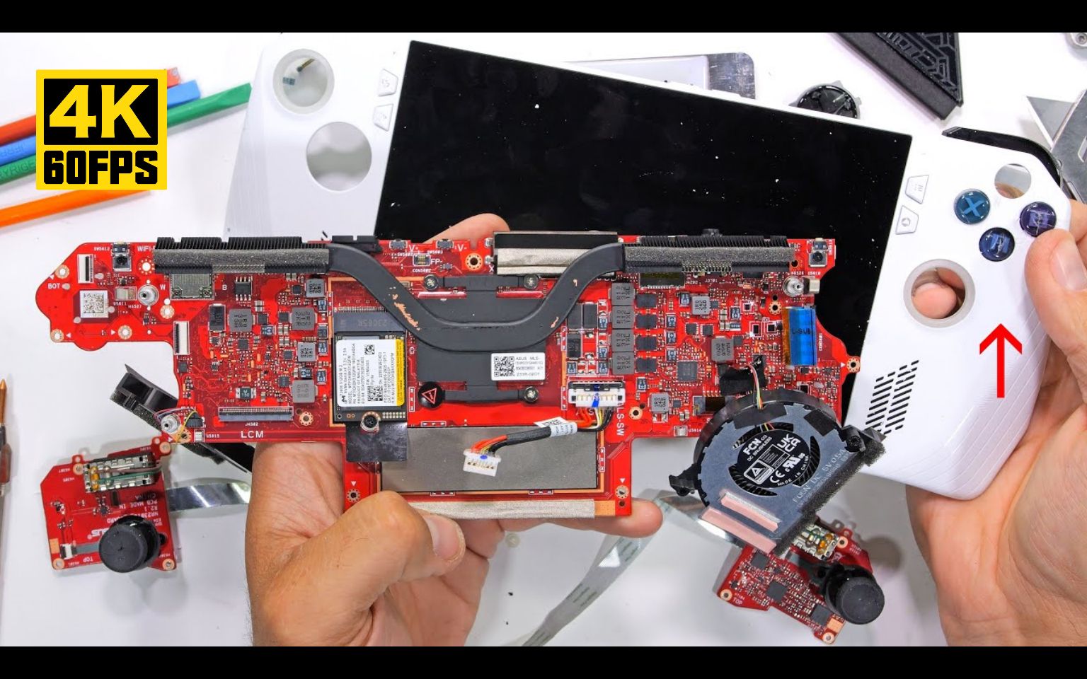 【4k60帧】杀手哥对rog掌机进行耐用性测试与拆解 | 作者:jerryrig