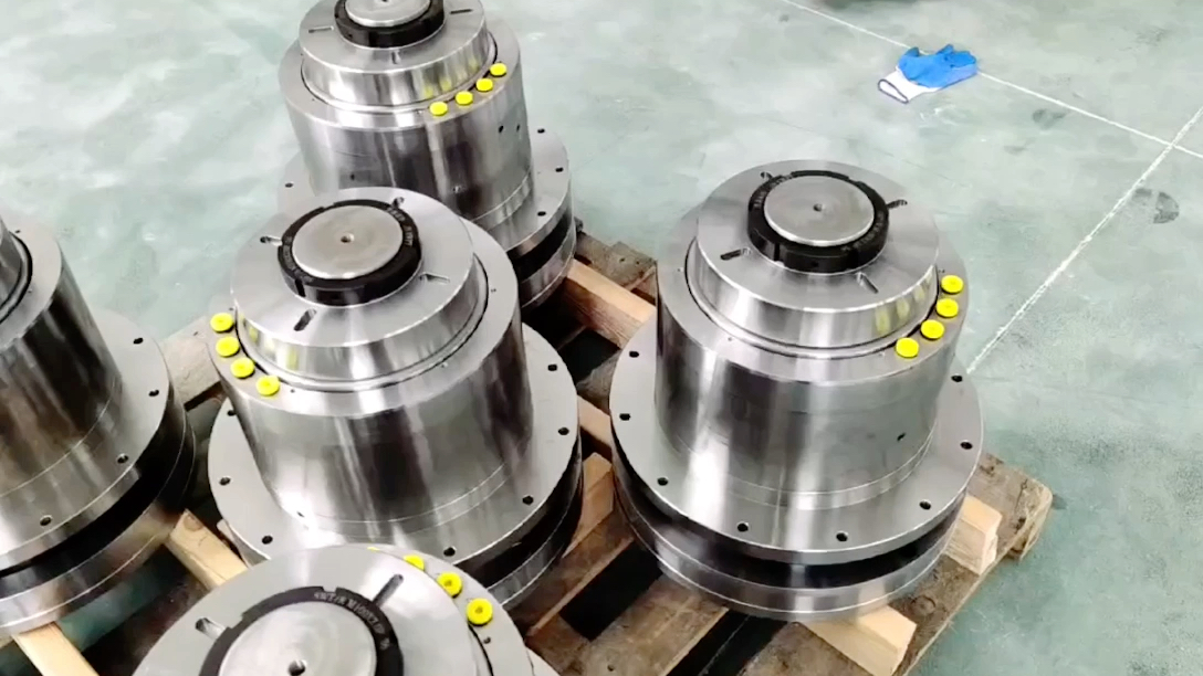 模具抽芯油缸准备出货,30年油缸厂家生产#模具抽芯油缸 #模具油缸