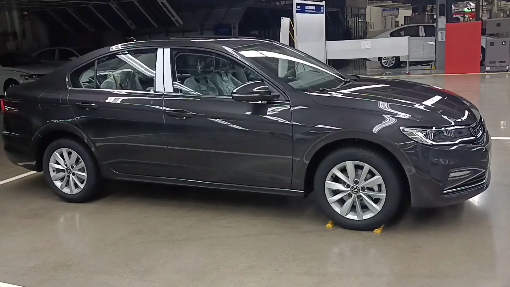 宝来锰石黑,这个颜色是不是你的菜?_哔哩哔哩_bilibili