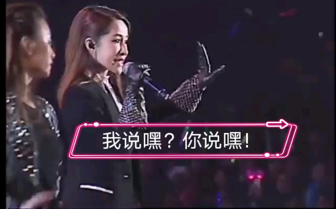 萧亚轩重现尴尬名场面演唱《表白》,结局大不相同,指路2分57秒 2013