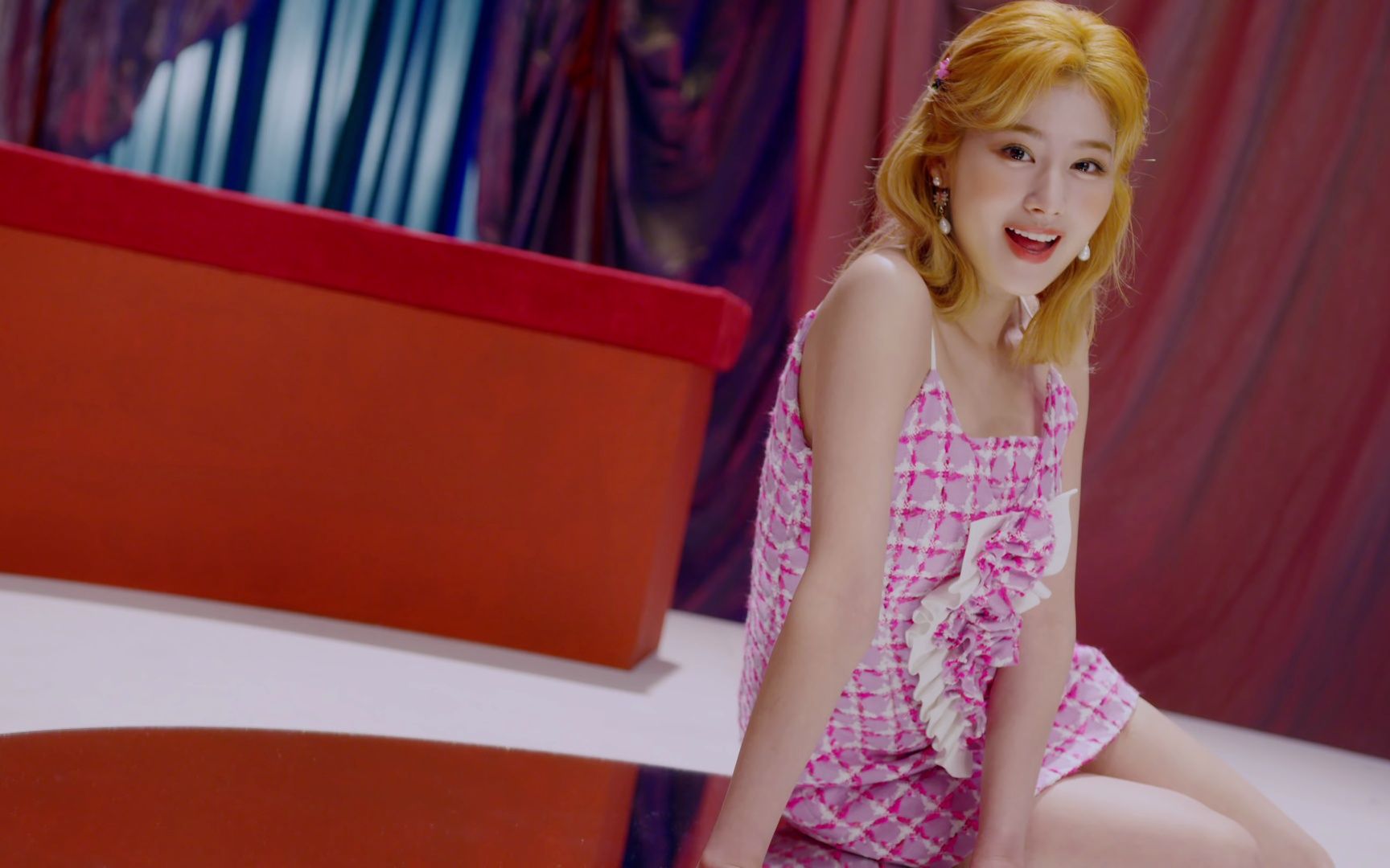 twice 「fanfare」music video