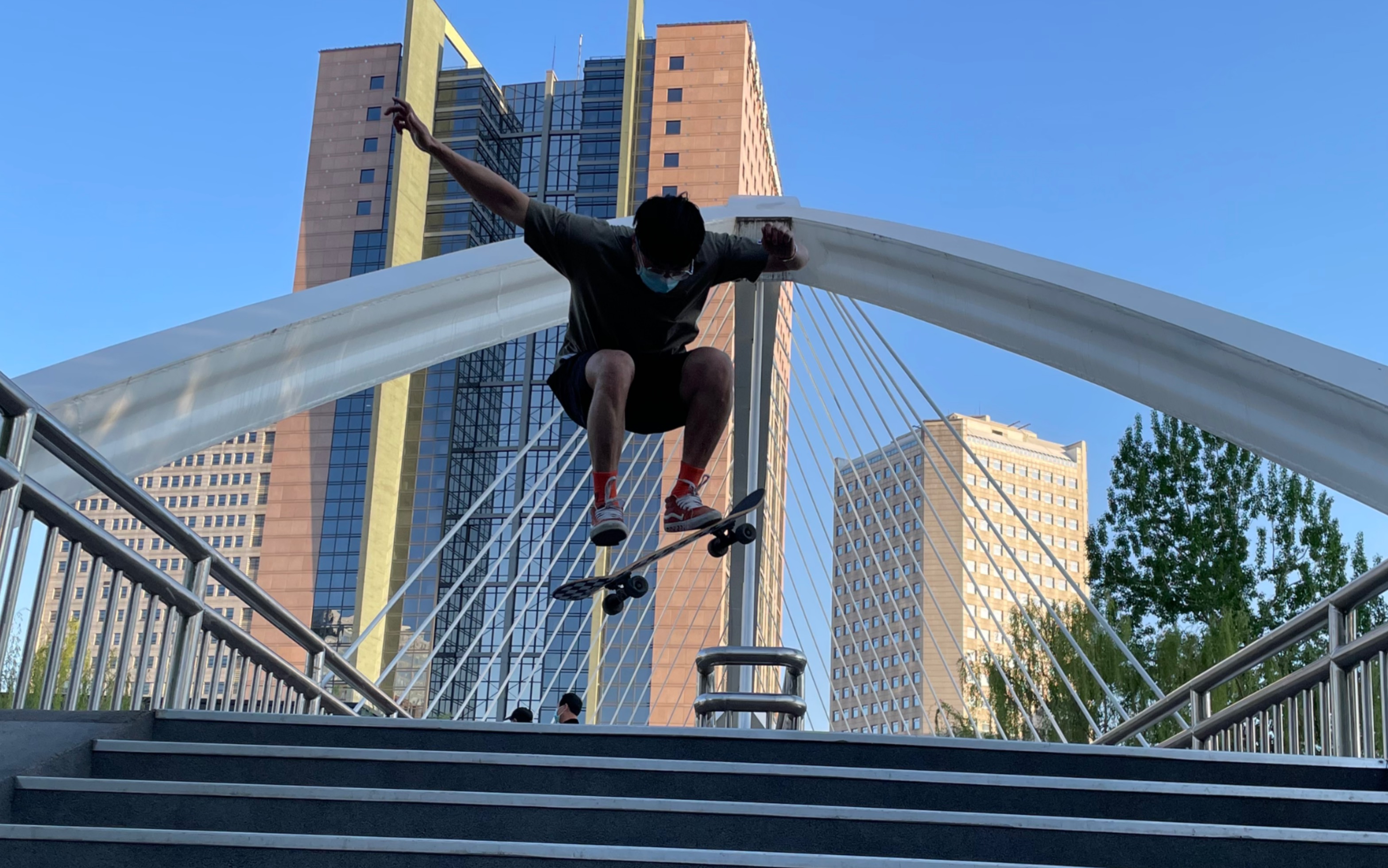 板仔-酷而优雅的清晨