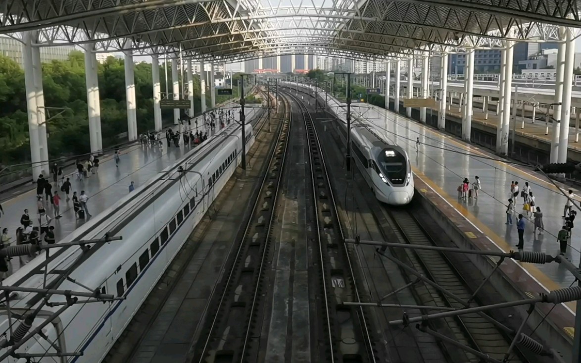 crh380d20200830玛丽亚庞巴迪crh380d15041505重联担当g7052次驶入驶