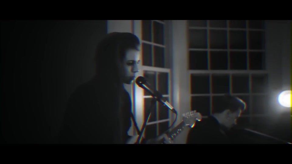 [图]PVRIS - Holy (The Empty Room Sessions)空灵版