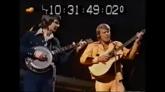 Download Video: 【乡村兰草】《DUELING BANJOS》Glen Campbell & Carl Jackson1973