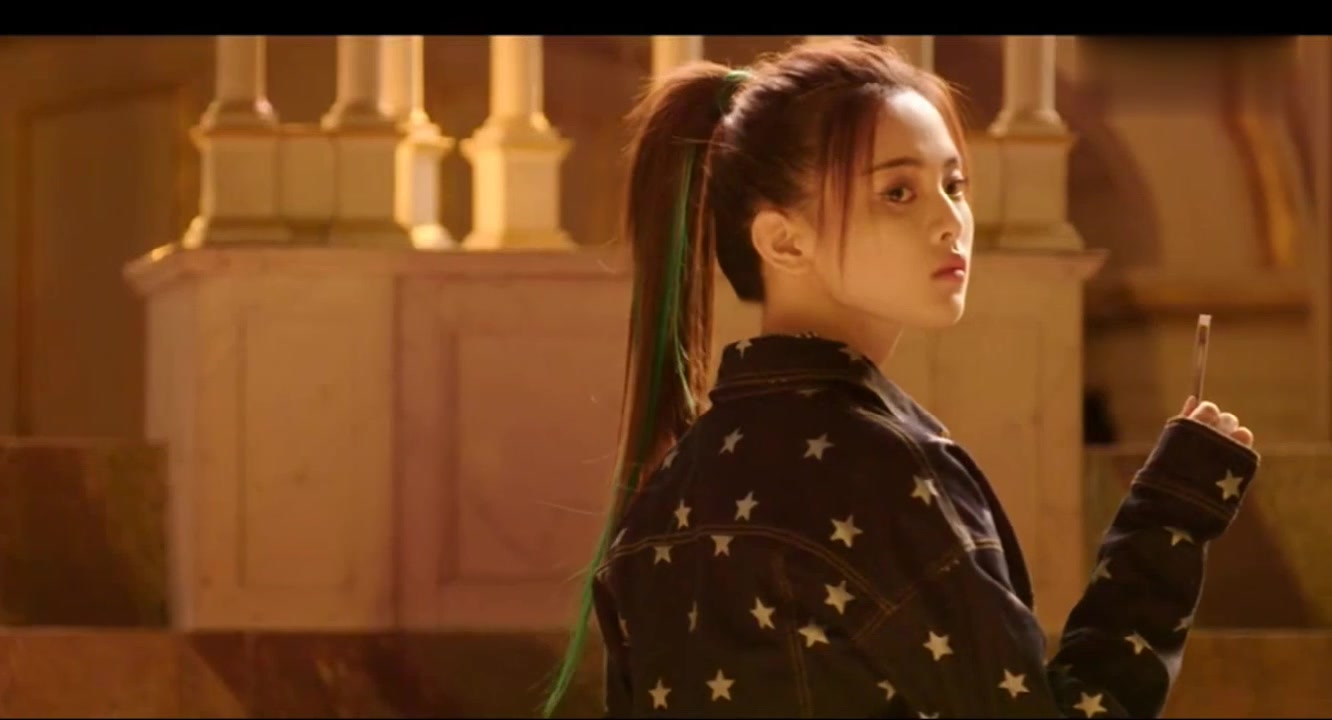 yamy杨超越双生花微电影上线在我的世界里寻找你的存在