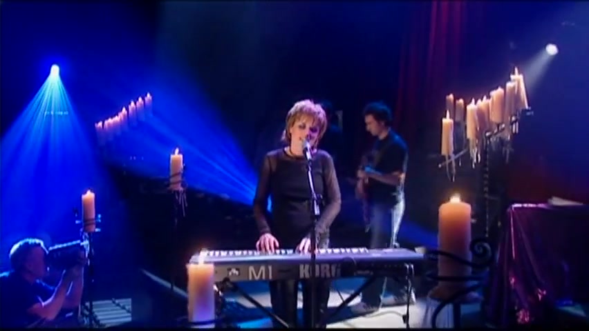 [图]The Cranberries - Ode To My Family Live From Vicar Street