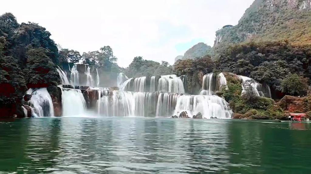 花千骨长留仙境,德天瀑布我来啦