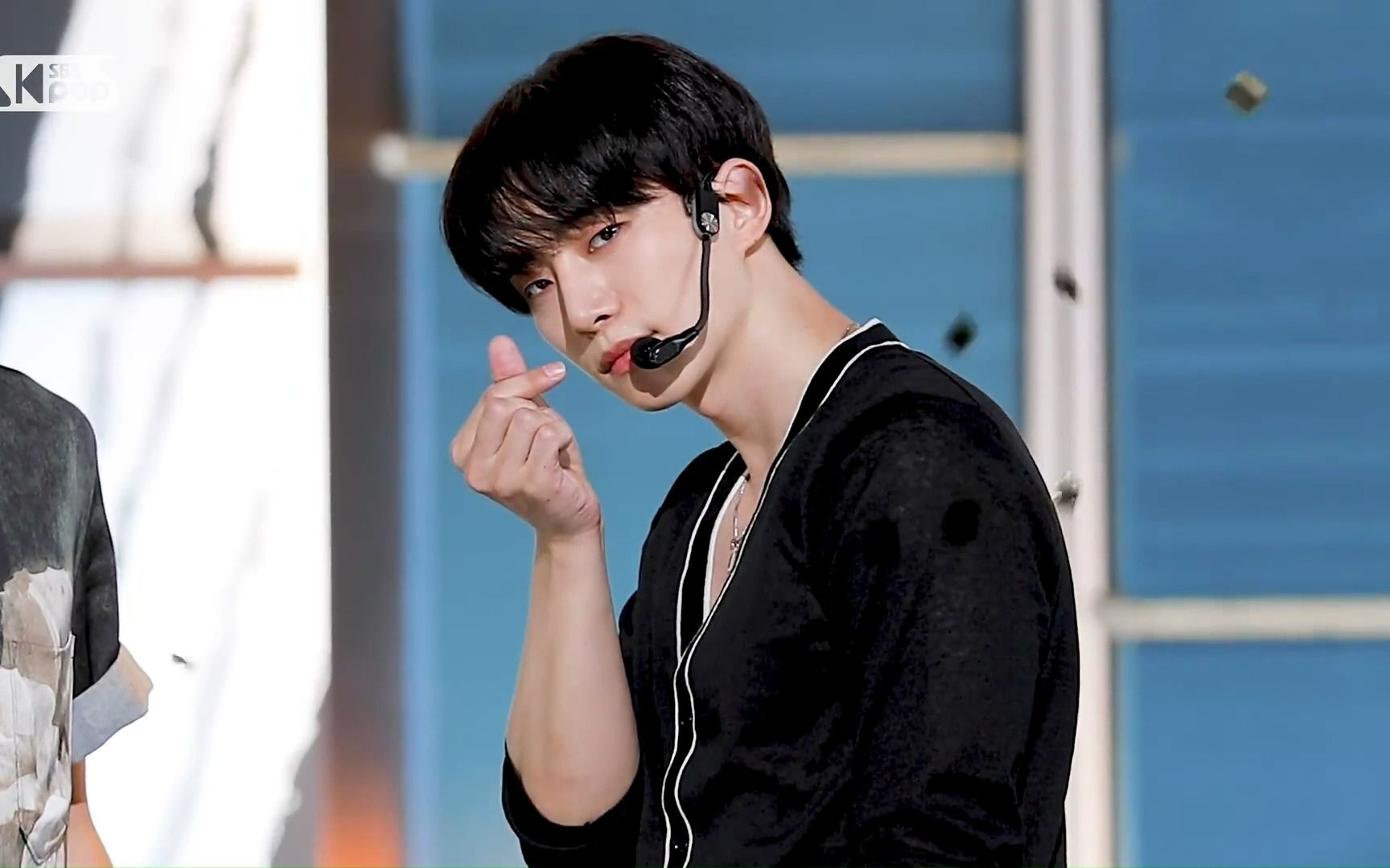 【李俊昊 | 一键换装初尝试】make it 打歌舞台怼脸直拍