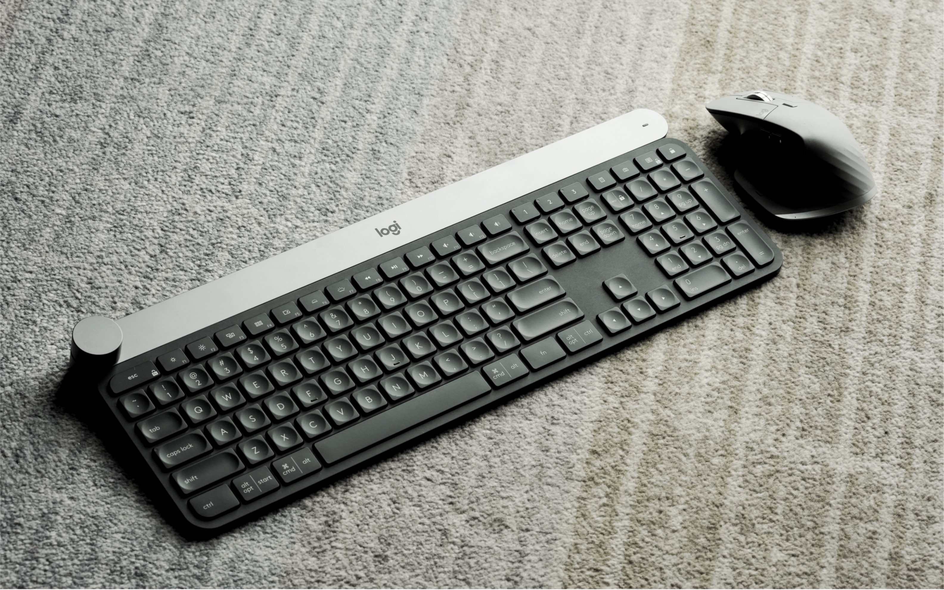 罗技craft键盘罗技无线旗舰薄膜craft键盘开箱及上手分享