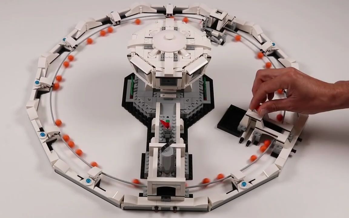 乐高 粒子加速器&飞机追逐 设计师视频 by jkbrickworks (bricklink