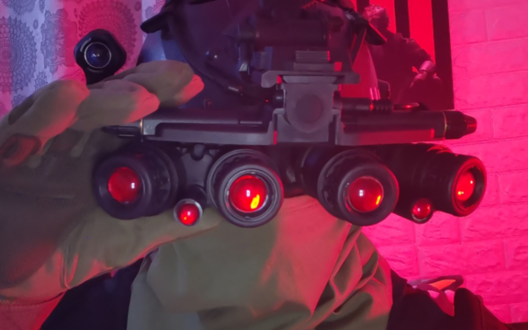 【k00nig】猪猪柯用夜视仪镜头怼你脸(不是)