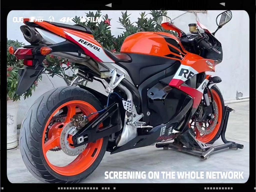 经典的本田cbr650机车