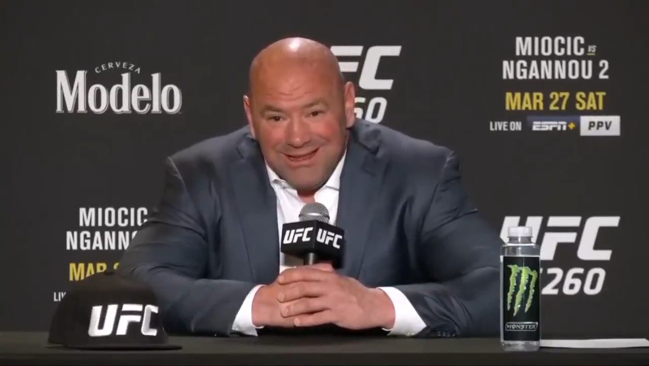 白大拿之前嘲讽骨头不敢打铁血