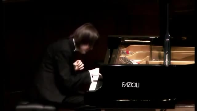 [图]【特里福诺夫】肖邦“黑键”练习曲 Daniil Trifonov plays Chopin Etude Op. 10 No. 5 "Black Keys"