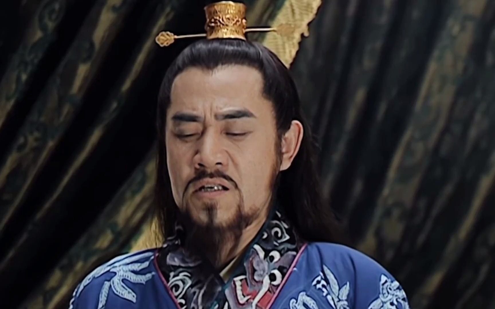 嘉靖雷霆之怒砸向严世蕃,吓得严嵩跪下,斥责儿子