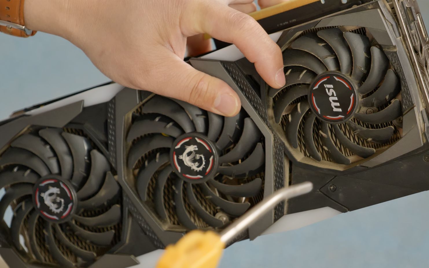 真厉害!微星2080ti魔龙变水冷闪电再升级22gb显存!