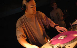 [图]DJ CHUCKY - 10 YEARS OF CHUCKY