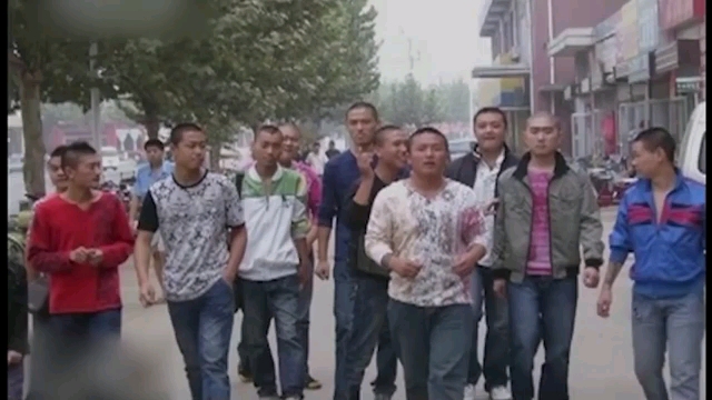 云南电工反杀黑恶团伙真实影像,一人对抗120人血战过程震惊全国!
