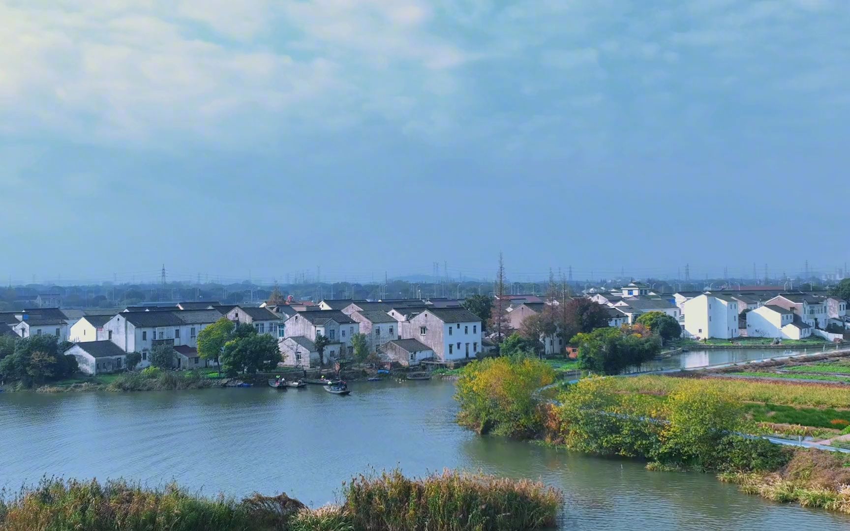 无锡常熟交界处的小渔村,原生态的水上人家,美丽乡村-谢埭荡